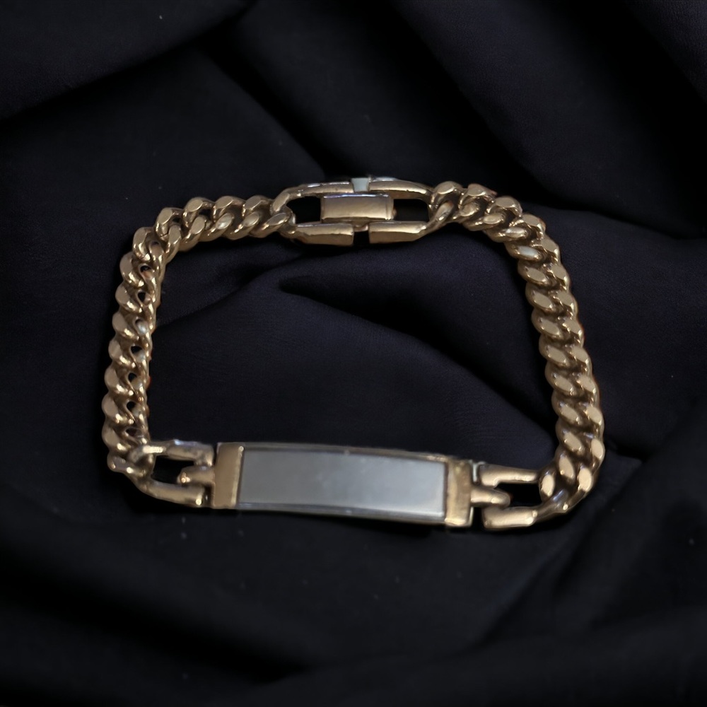 Vintage Avon unisex engravable ID bracelet